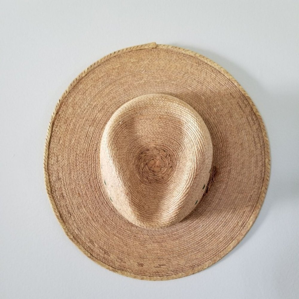 Dallas Hats 57 Cowtown Straw  Brass Eyelets Tan Rope Braid Trim Size 7 1/8 USA